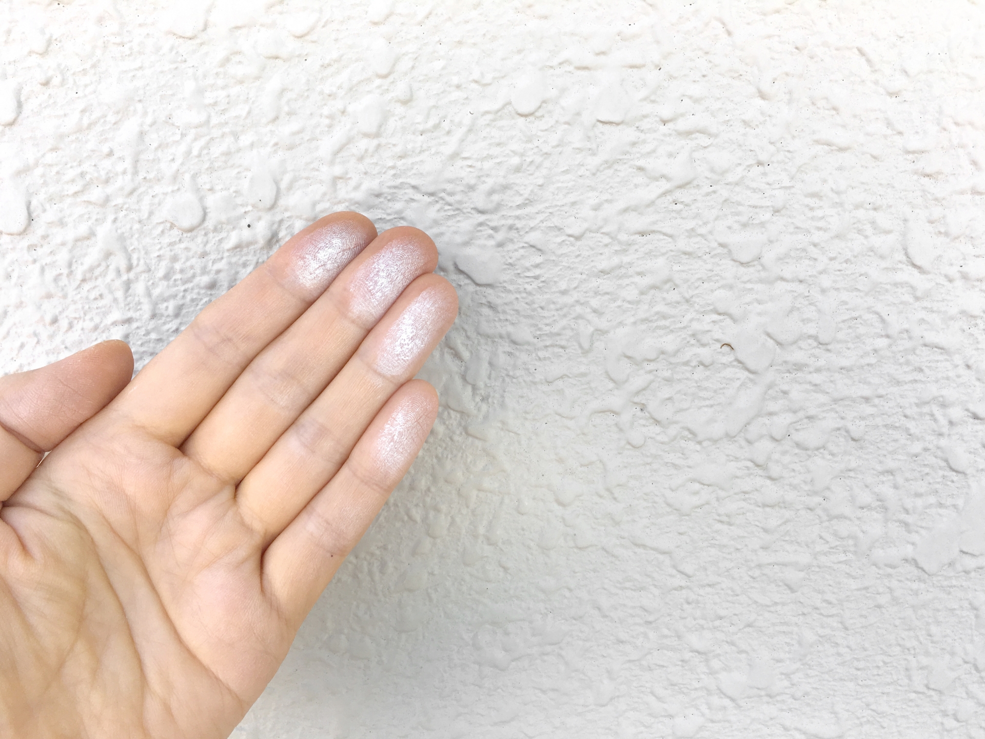 外壁塗装のチョーキング現象の原因と補修方法
