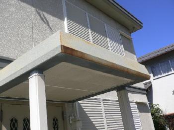 施工前の建物全景。