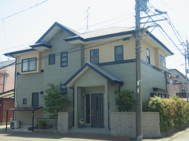 外壁・屋根塗装が完了したH様邸です。