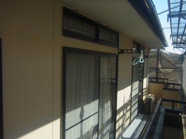 外壁の上塗りが完了しました。