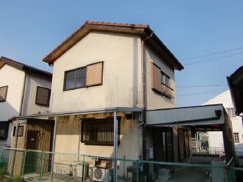 施工前の建物裏側。