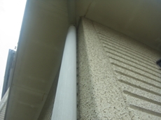施工前の雨樋まわり。