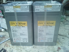 屋根に使用したサーモアイ。