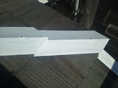 屋根板金の錆止め塗装。