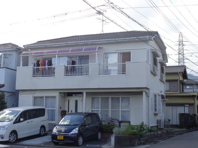 施工前の外観です。
