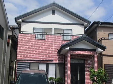二色仕上げの外壁塗装後の静岡市葵区M様邸の正面外観