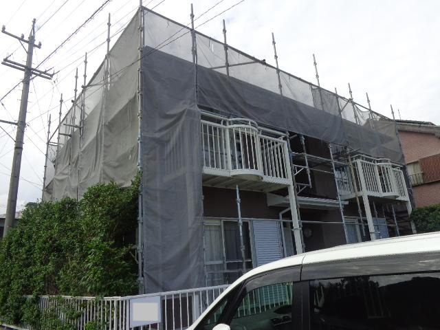 施工を終え、足場解体前の状態。