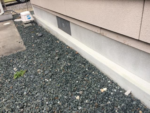黒い汚れが見られた基礎