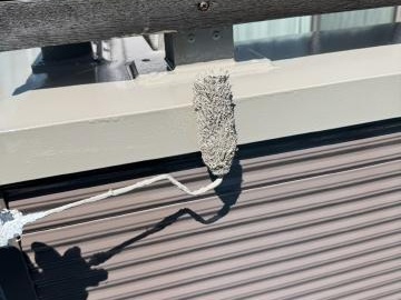 ベランダ笠木の2回目の塗装